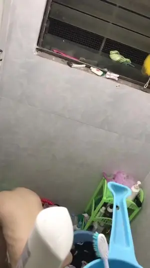 Bokep Ngintip Chindo Cantik Mulus Di Kamar Mandi